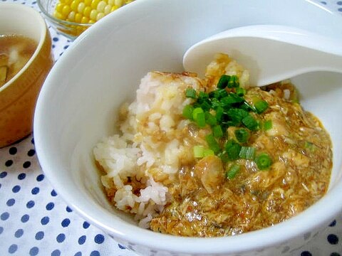 焦がし醤油のご飯が香ばしい♪サバのピリ辛丼